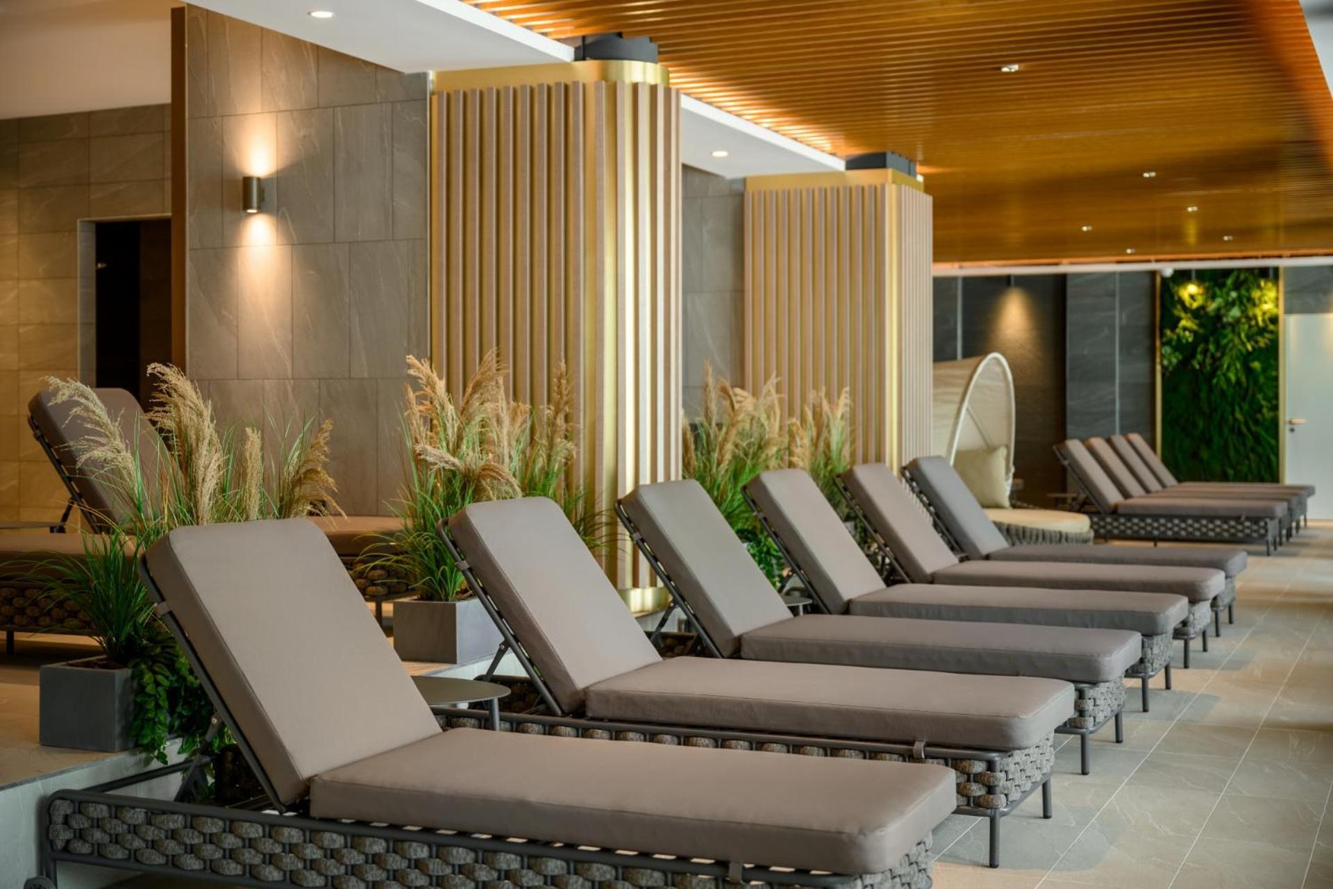 Kenese Bay Garden Resort & Conference Балатонкенеше Екстер'єр фото