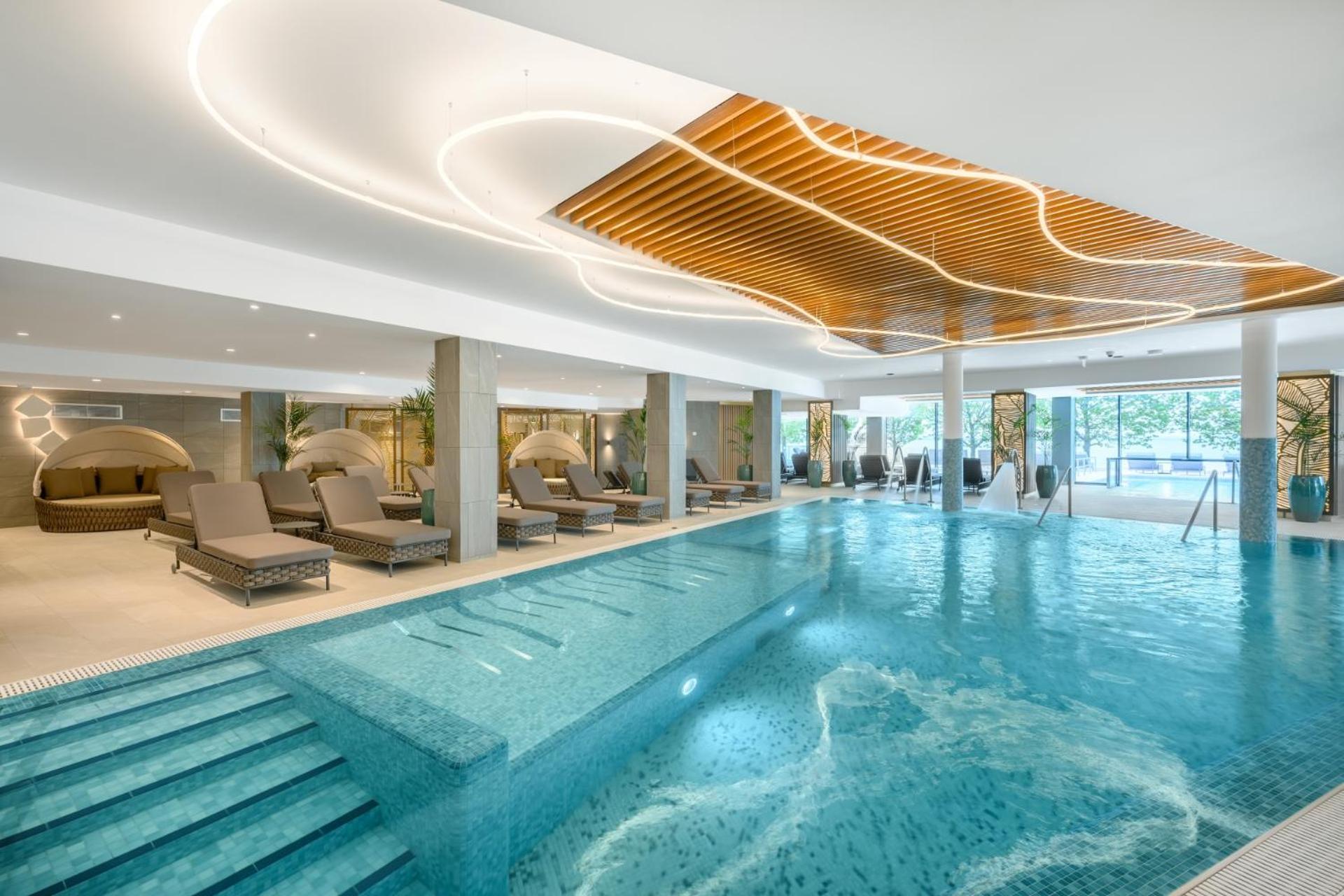 Kenese Bay Garden Resort & Conference Балатонкенеше Екстер'єр фото