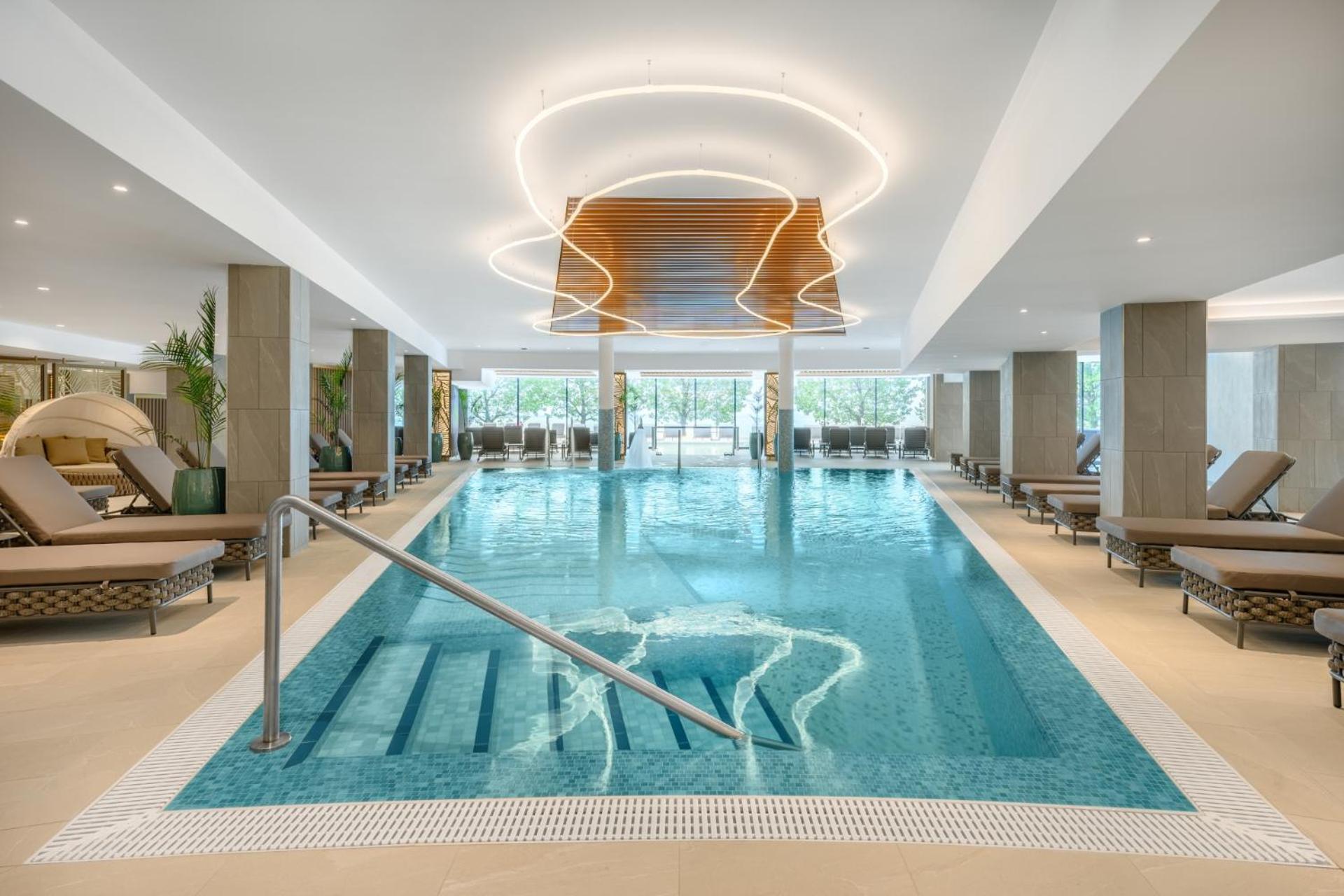 Kenese Bay Garden Resort & Conference Балатонкенеше Екстер'єр фото
