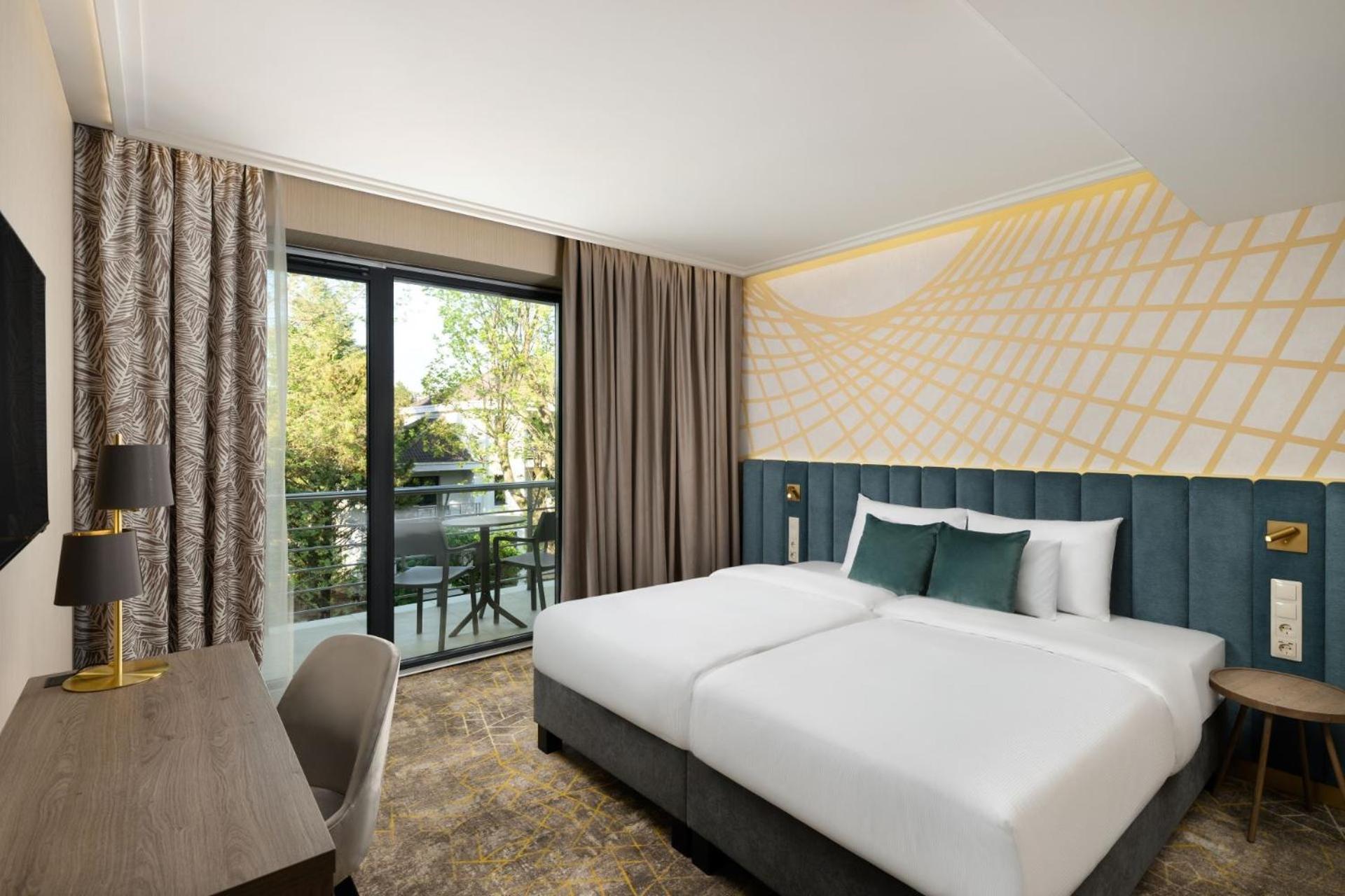 Kenese Bay Garden Resort & Conference Балатонкенеше Екстер'єр фото